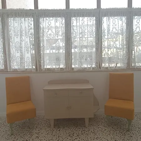 Sea Esta בית הארחה *