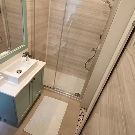 Sea Esta בית הארחה *