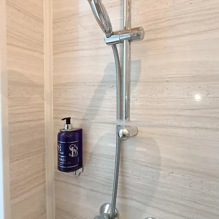 Sea Esta בית הארחה מליאהה