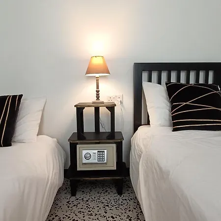 Sea Esta בית הארחה